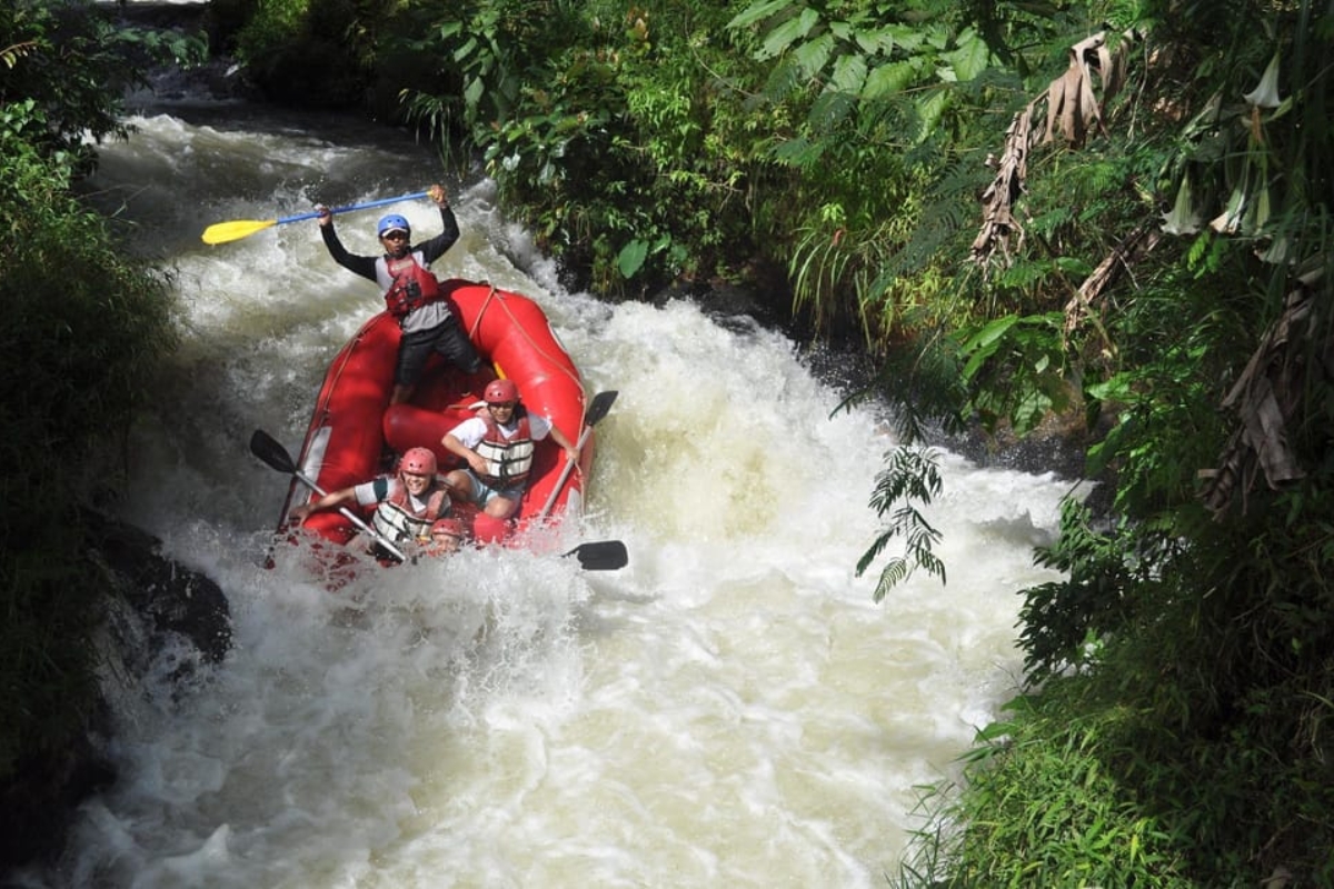 Rishikesh: 12 km Rafting Trip with Rapids